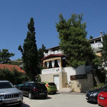 Novalja Inn 2 Zewnętrze zdjęcie