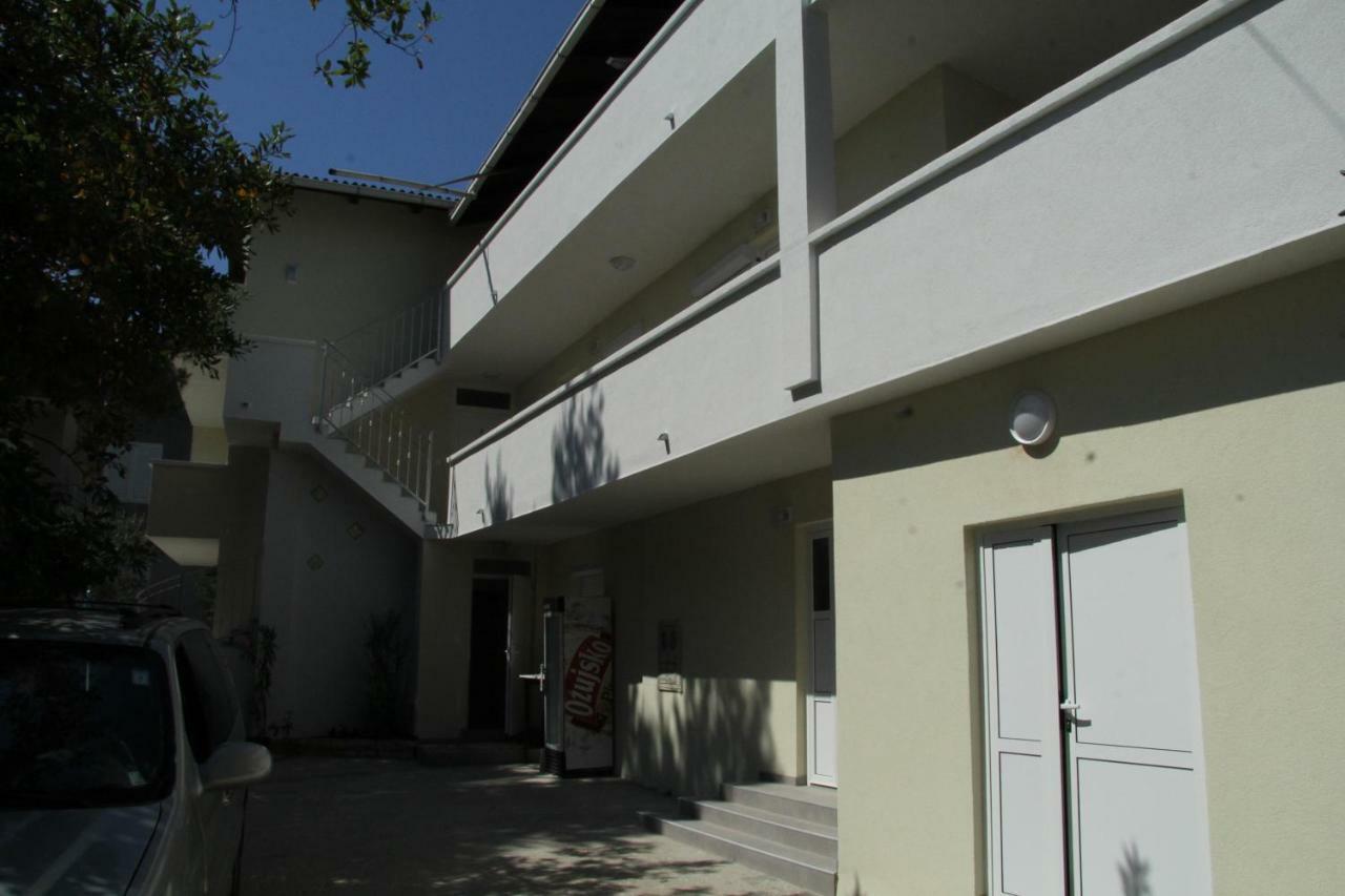 Novalja Inn 2 Zewnętrze zdjęcie