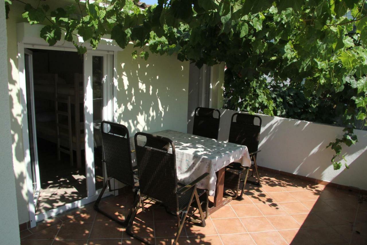 Novalja Inn 2 Zewnętrze zdjęcie