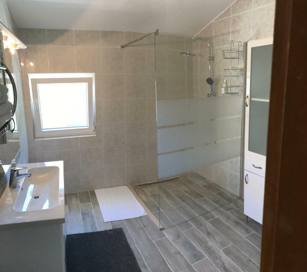 Novalja Inn 2 Zewnętrze zdjęcie