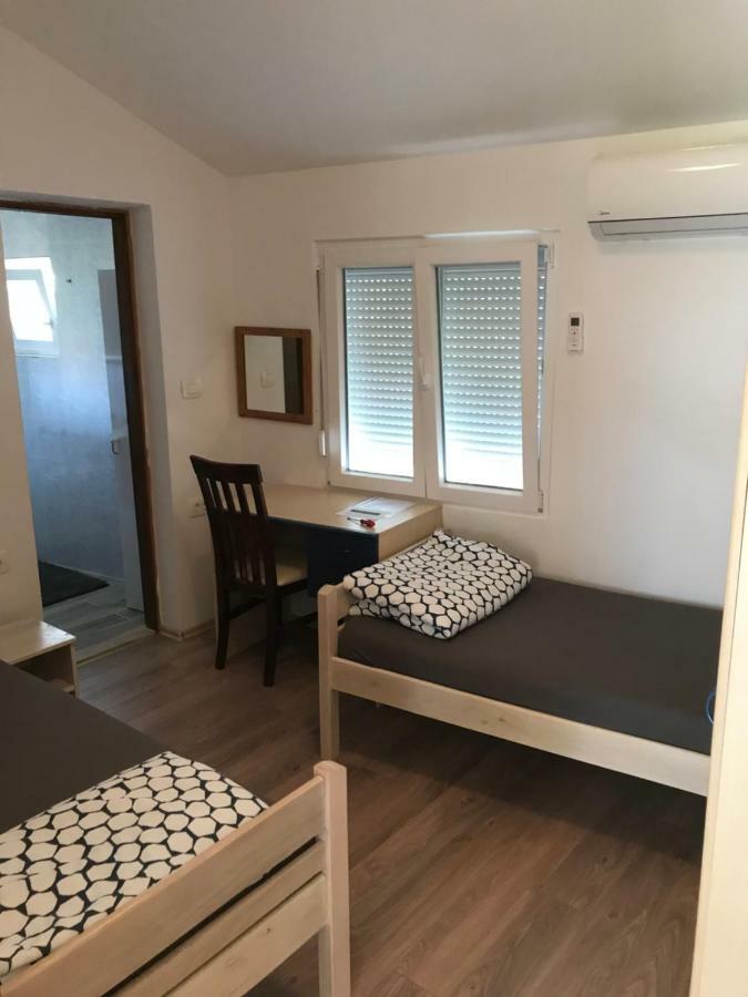 Novalja Inn 2 Zewnętrze zdjęcie