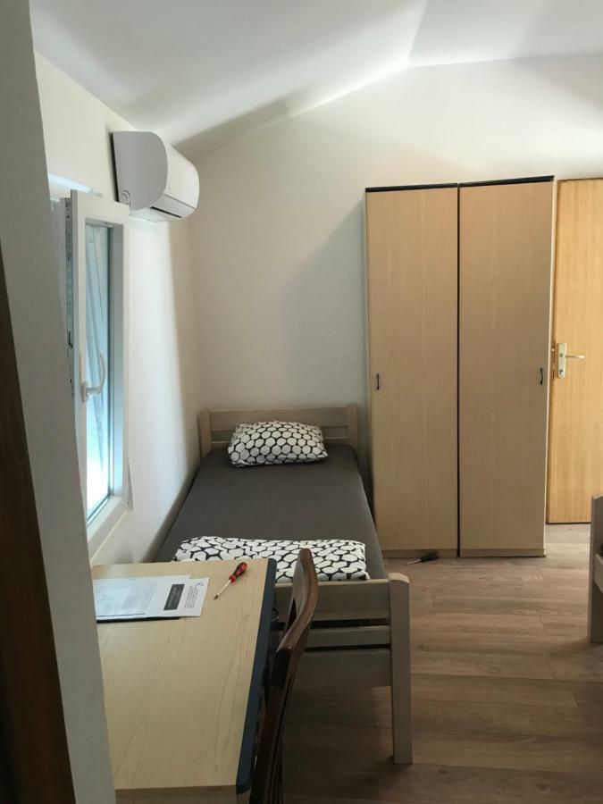 Novalja Inn 2 Zewnętrze zdjęcie